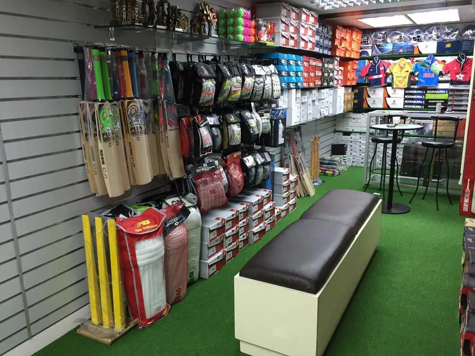 MONTEGOMERY SPORTS SHOP HONG KONG